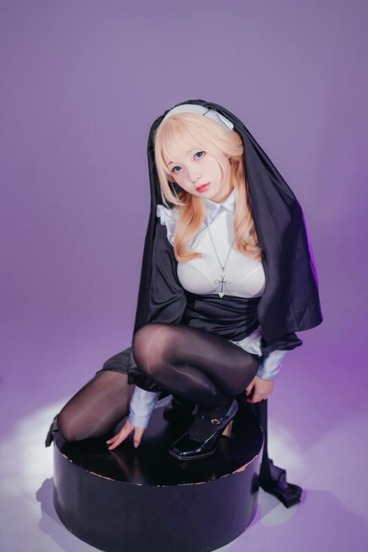 花鈴 NO.056 – 圣堂修女[151P/469MB]-無料攝影圈