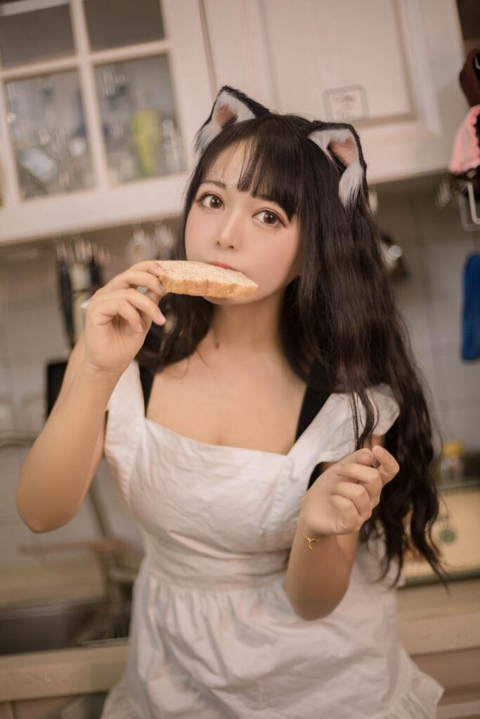 大眼萌妹黑貓貓OvO – 廚房 [11P/74MB]插圖1