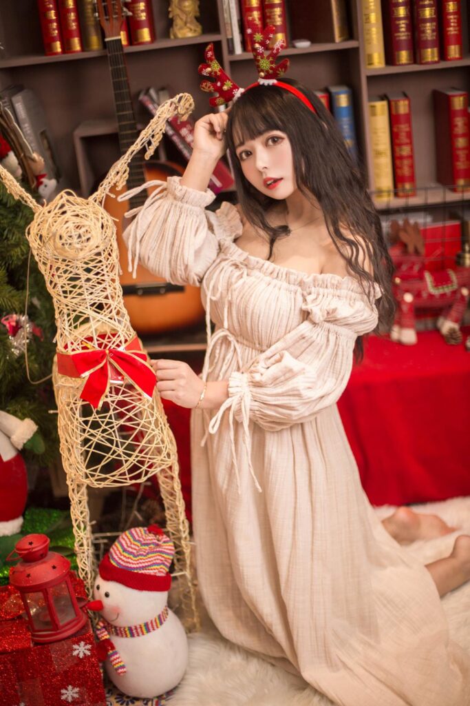 大眼萌妹黑貓貓OvO – 圣誕 [14P/119MB]插圖