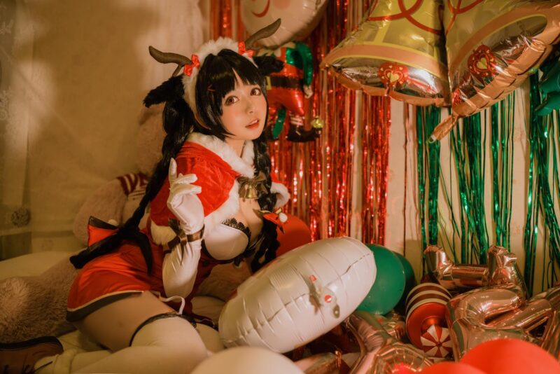 大眼萌妹黑貓貓OvO – 大潮圣誕 [16P/415MB]-無料攝影圈