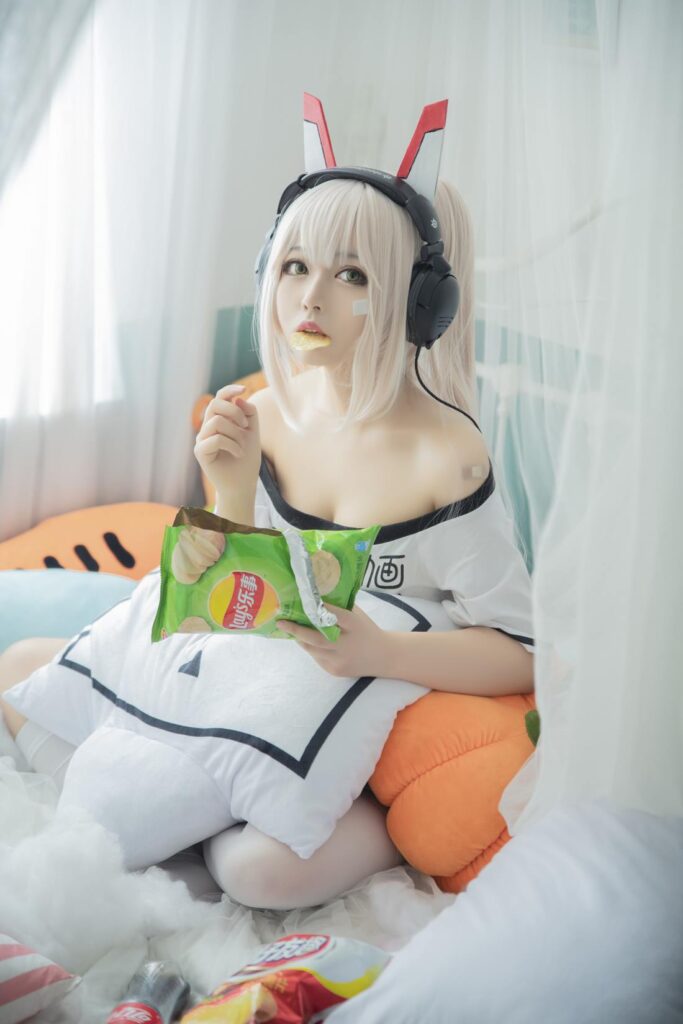 大眼萌妹黑貓貓OvO – 肥宅凌波 [19P/326MB]插圖3