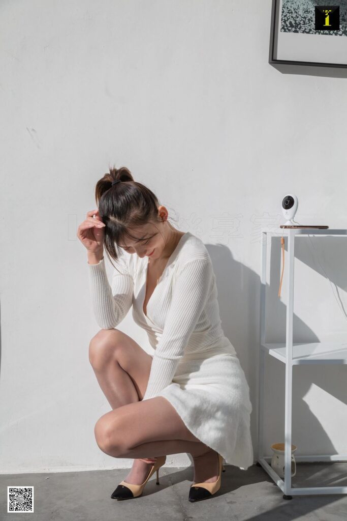 [IESS異思趣向] 2020.03.20 絲享家 704： 秋秋《黑白灰的韻律》[90P/28MB]插圖2