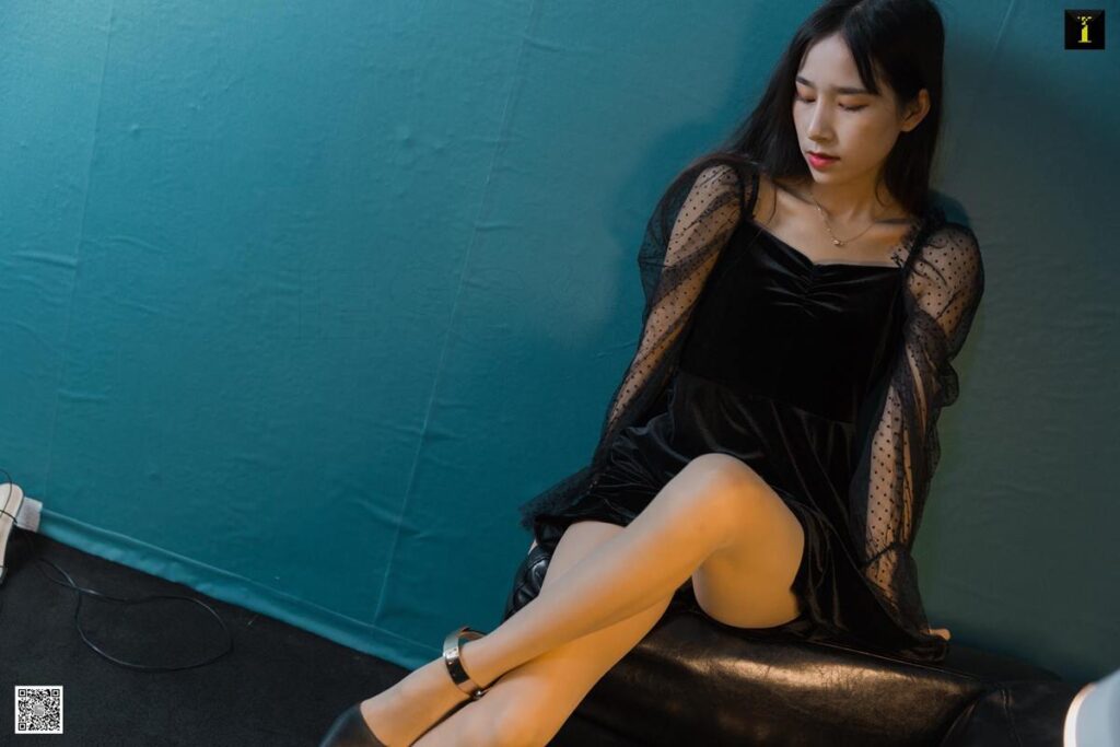 [IESS異思趣向] 2020.04.10 絲享家 719：美子《復(fù)古波點(diǎn)控》[90P/29MB]插圖3