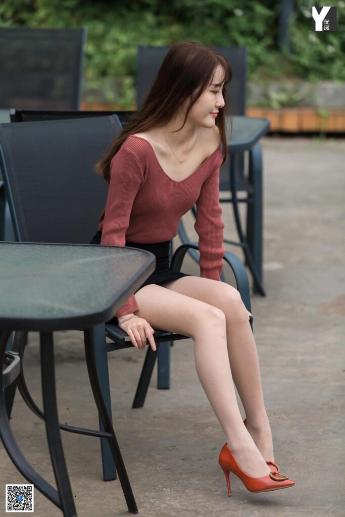 [IESS異思趣向] 2020.04.17 絲享家 722： 婉萍《探密旋轉(zhuǎn)樓梯》[95P/32MB]插圖1