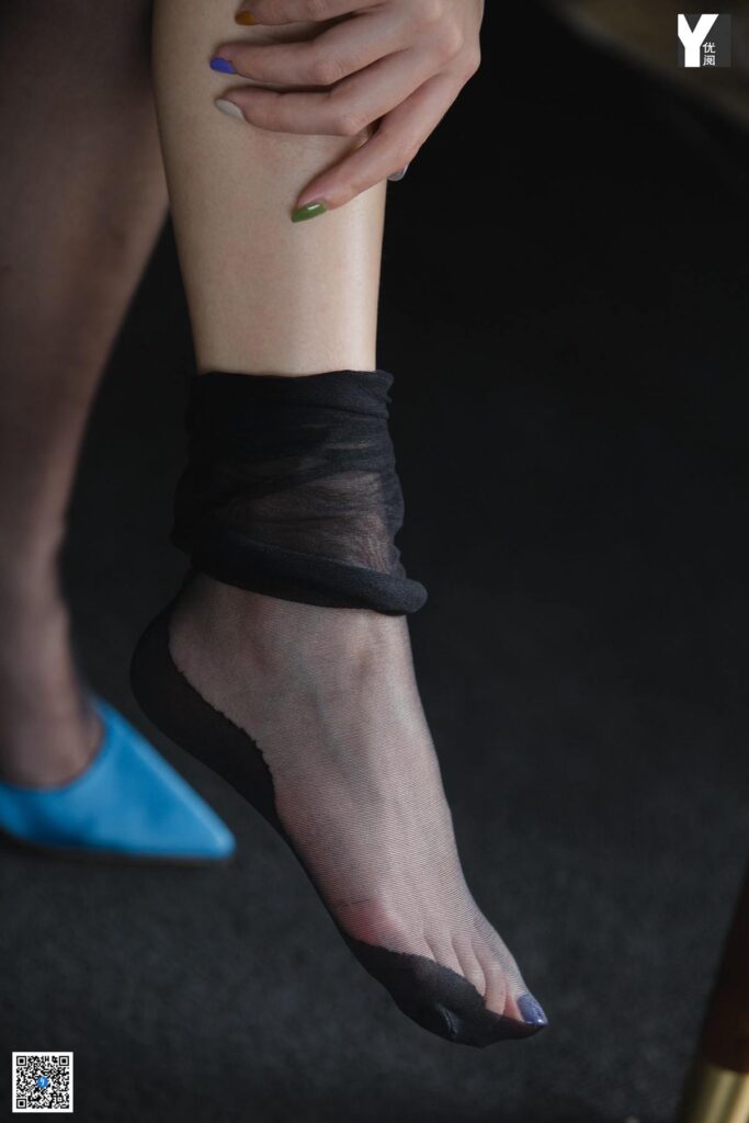 [IESS異思趣向] 2020.04.27 絲享家 727：小衫《老師的吊帶襪》[93P/29MB]插圖3