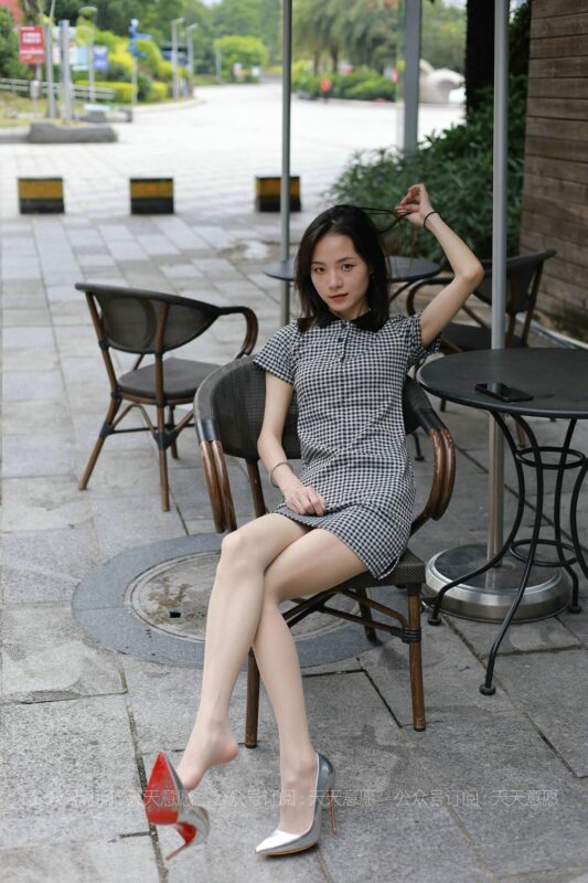 [IESS異思趣向] 2021.07.22 絲享家 867：小六《格子連衣裙》[91P/166MB]-無料攝影圈