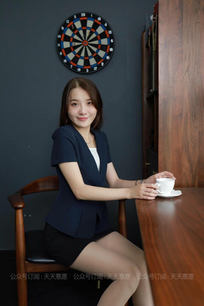 [IESS異思趣向] 2021.08.11 絲享家 886：婉蘋《最美女職員》[87P/120MB]插圖2