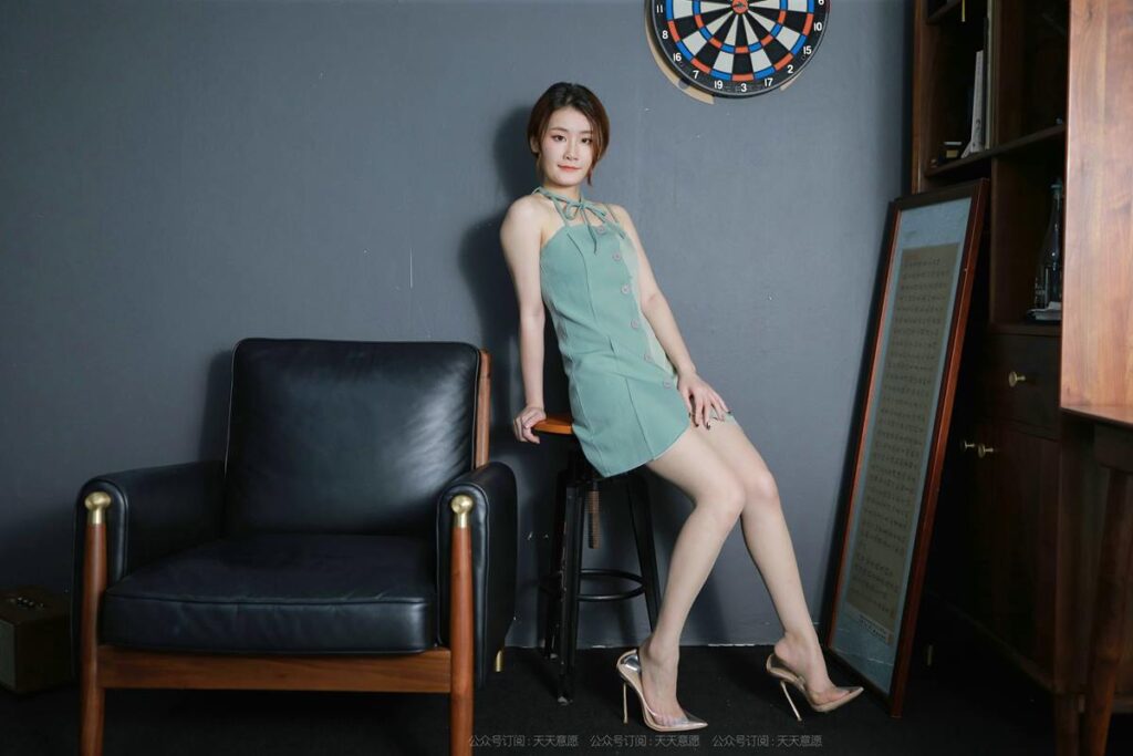 [IESS異思趣向] 2021.09.21 絲享家 925：紫薇《淡綠短裙》[91P/106MB]插圖1