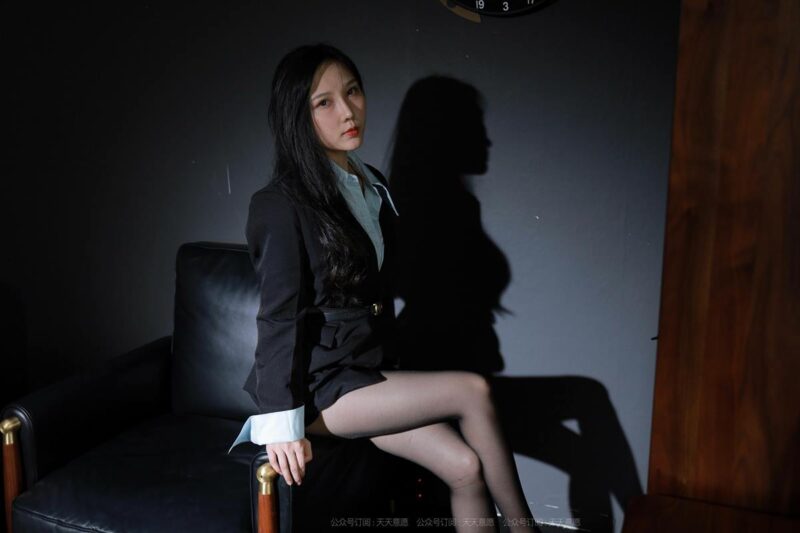 [IESS異思趣向] 2021.09.23 絲享家 927：文欣《暗夜女神》[90P/172MB]-無料攝影圈