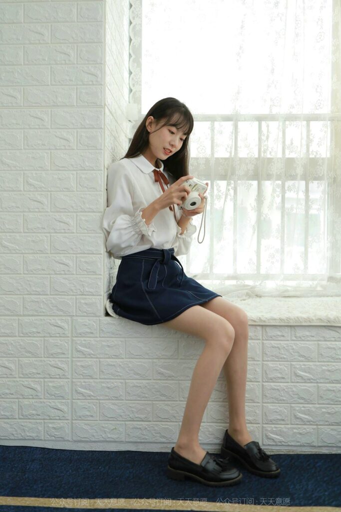 [IESS異思趣向] 2021.10.08 絲享家 941：團團《長腿學(xué)苑風(fēng)》[98P/158MB]插圖1