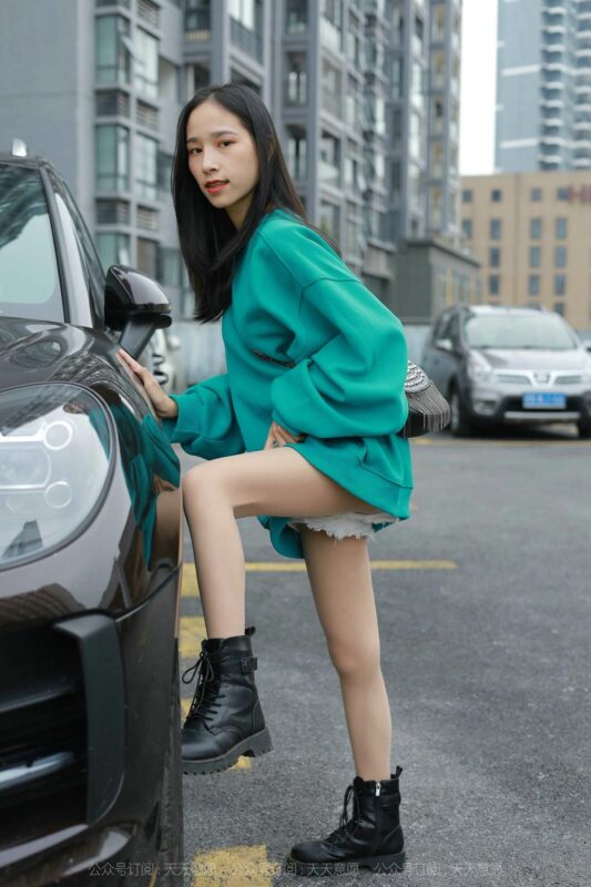 [IESS異思趣向] 2021.10.13 絲享家 946：美子《停車場(chǎng)邂逅》[82P/144MB]-無(wú)料攝影圈