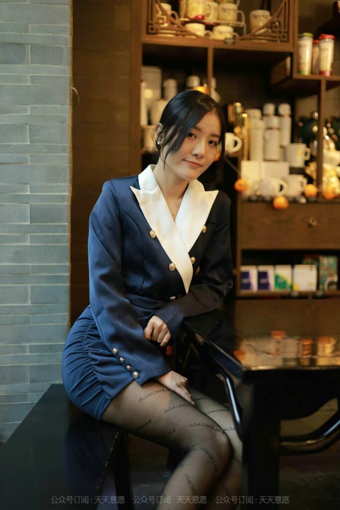 [IESS異思趣向] 2021.10.16 絲享家 949：婉蘋(píng)《OL姓感包臀裙》[91P/135MB]插圖2