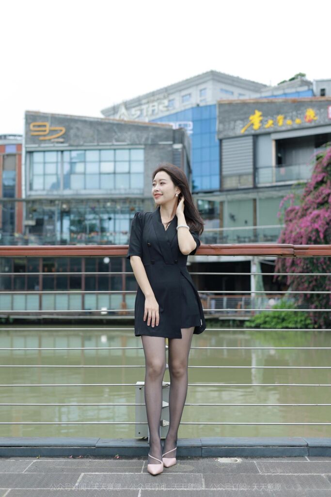 [IESS異思趣向] 2021.10.20 絲享家 953：小婕《橋上的美女》[96P/165MB]插圖2