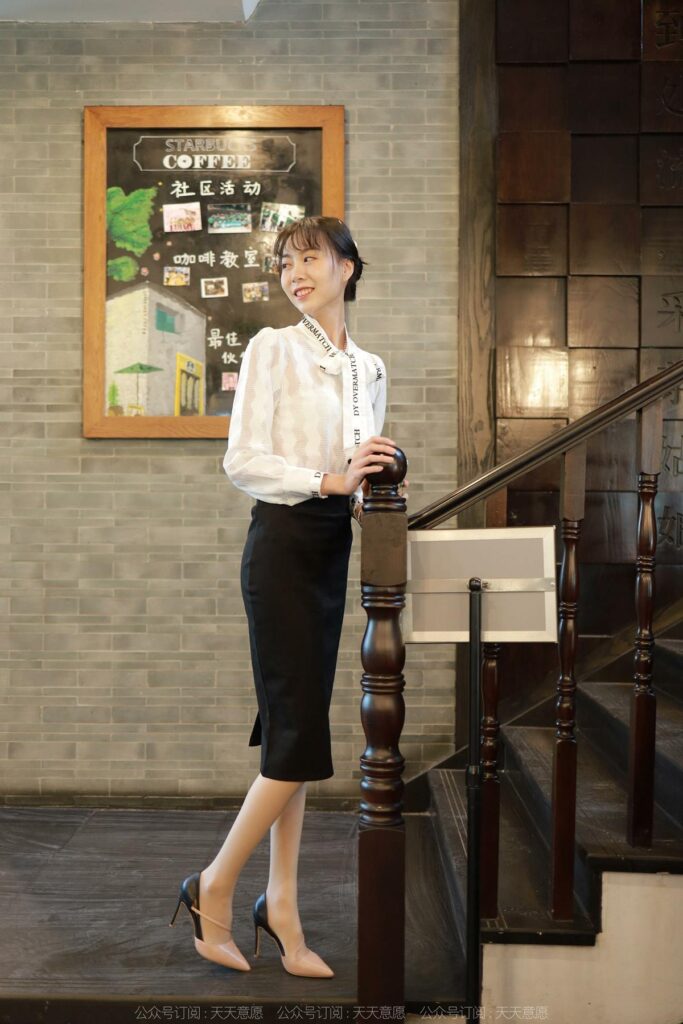 [IESS異思趣向] 2022.01.01 絲享家 981：團(tuán)團(tuán)《氣質(zhì)一步裙》[91P/109MB]插圖1