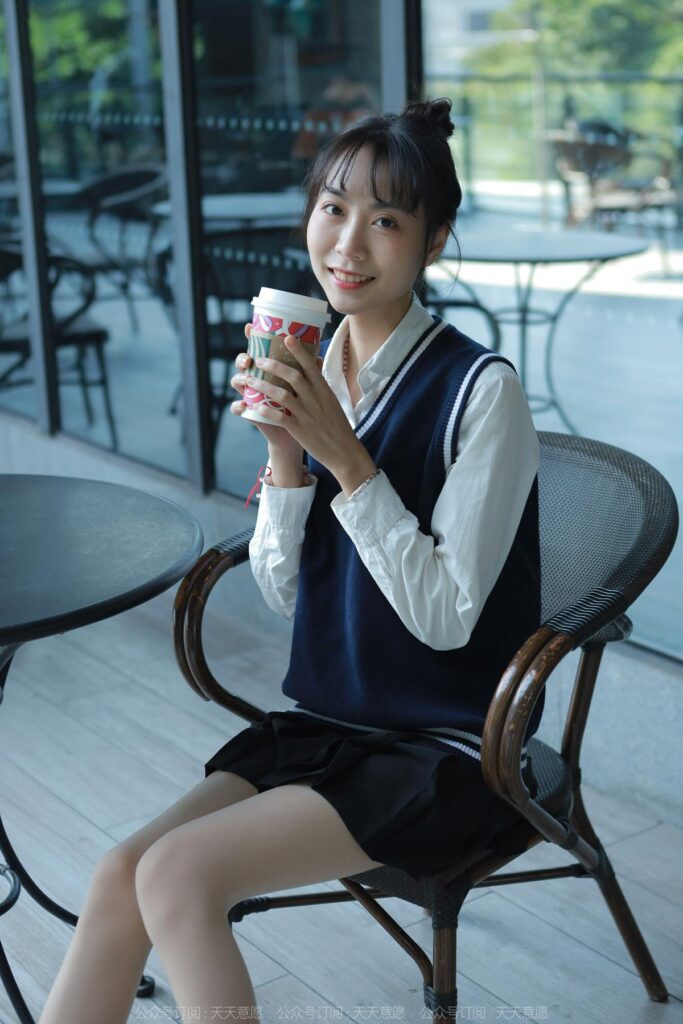 [IESS異思趣向] 2022.01.10 絲享家 985：團(tuán)團(tuán)《純玉學(xué)苑裝》[95P/122MB]插圖1