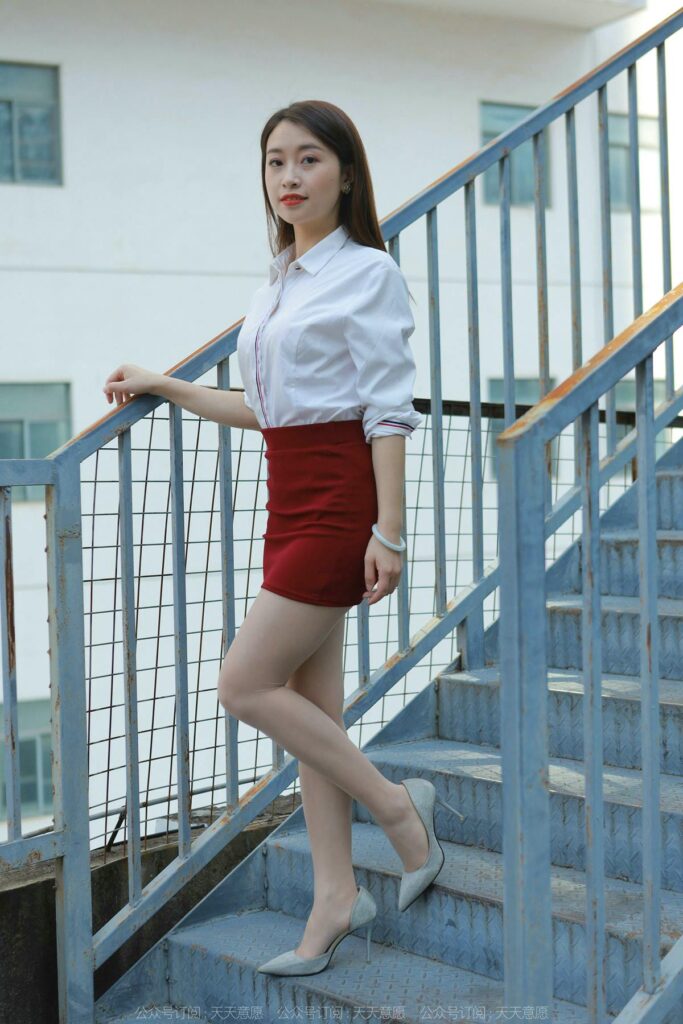 [IESS異思趣向] 2022.2.17 絲享家 1006：小婕《姓感紅色包臀裙》[87P/130MB]插圖1