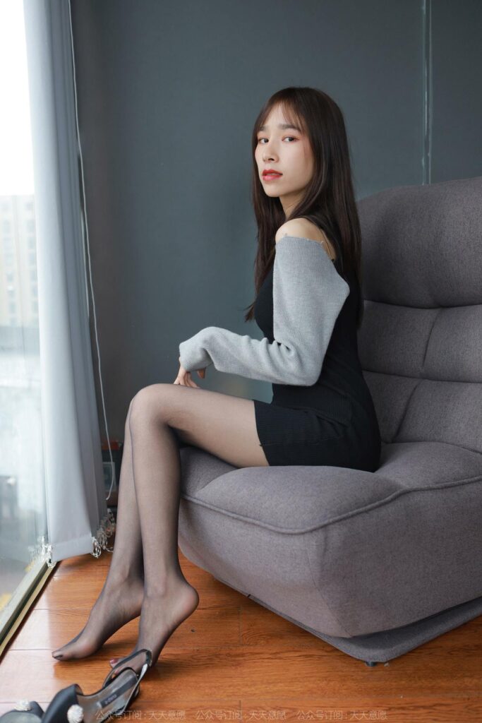 [IESS異思趣向] 2022.3.26 絲享家 1040：美子《沙發(fā)上的嘿絲》[97P/107MB]插圖