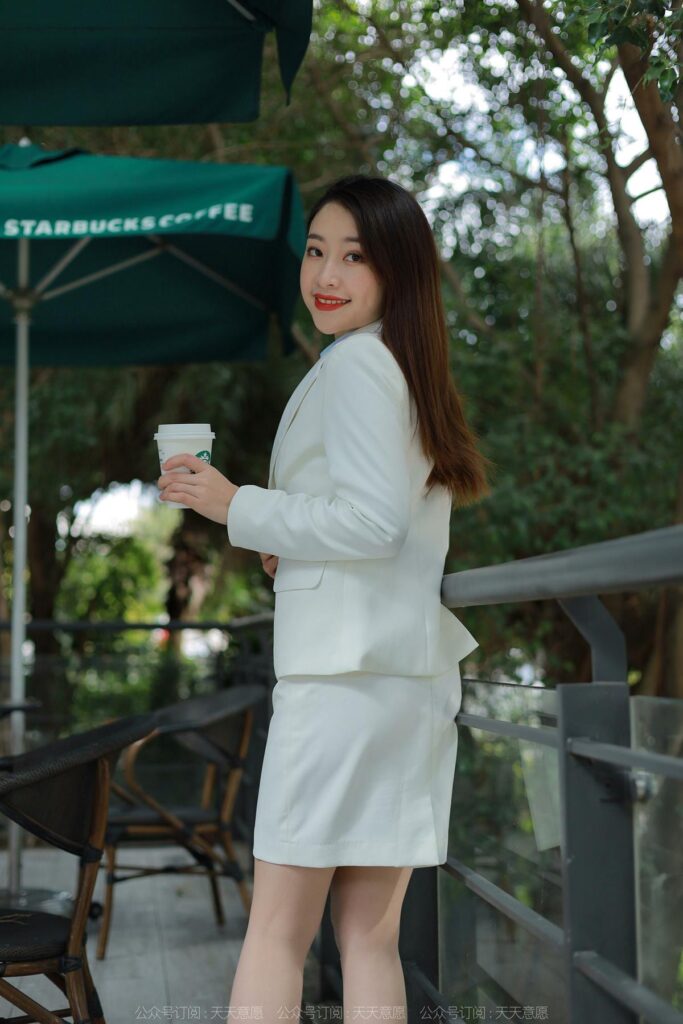 [IESS異思趣向] 2022.4.10 絲享家 1055：小婕《都市白領(lǐng)》[93P/92MB]插圖3