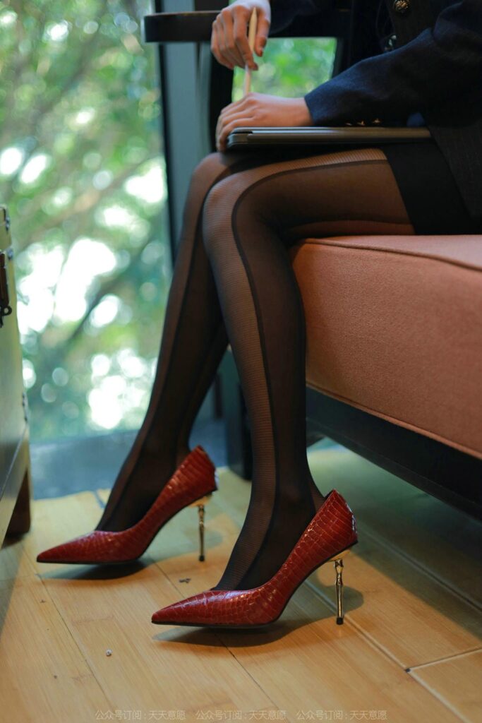 [IESS異思趣向] 2022.4.12 絲享家 1057：婉萍《OL嘿絲玉姐》[93P/109MB]插圖2