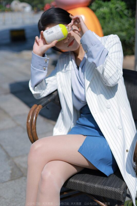 [IESS異思趣向] 2022.4.16 絲享家 1061：婉萍《藍衣女神》[84P/99MB]-無料攝影圈