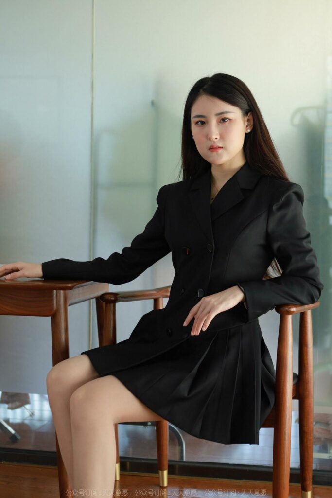 [IESS異思趣向] 2022.4.20 絲享家 1065：小寶《黑色百褶裙》[79P/80MB]插圖