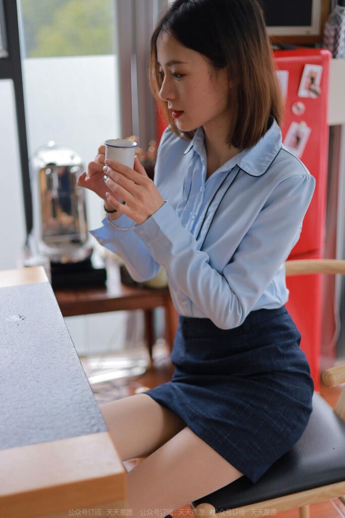 [IESS異思趣向] 2022.4.21 絲享家 1066：小六《美女搬磚》[90P/106MB]插圖3