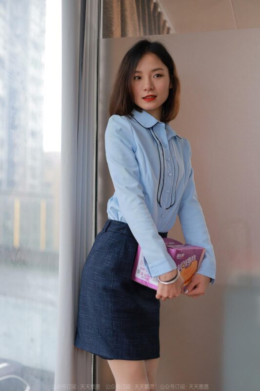 [IESS異思趣向] 2022.4.21 絲享家 1066：小六《美女搬磚》[90P/106MB]-無料攝影圈