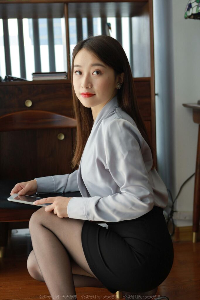 [IESS異思趣向] 2022.4.4 絲享家 1049：小婕《辦公室的甜蜜蜜》[95P/92MB]插圖