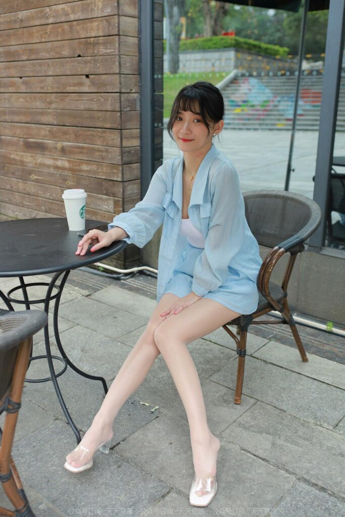 [IESS異思趣向] 2022.5.11 絲享家 1085：秋秋《藍(lán)色事業(yè)線》[86P/98MB]插圖2