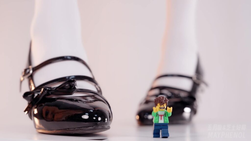 芝士好椰 NO.094 – 又一次看五雙巨大鞋底材質(zhì)2.0[2V/392MB]插圖