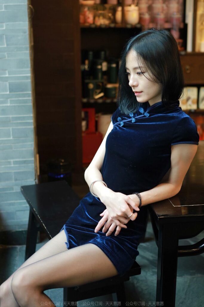 [IESS異思趣向] 2022.5.18 絲享家 1092：小六《深藍(lán)旗袍》[89P/101MB]插圖1