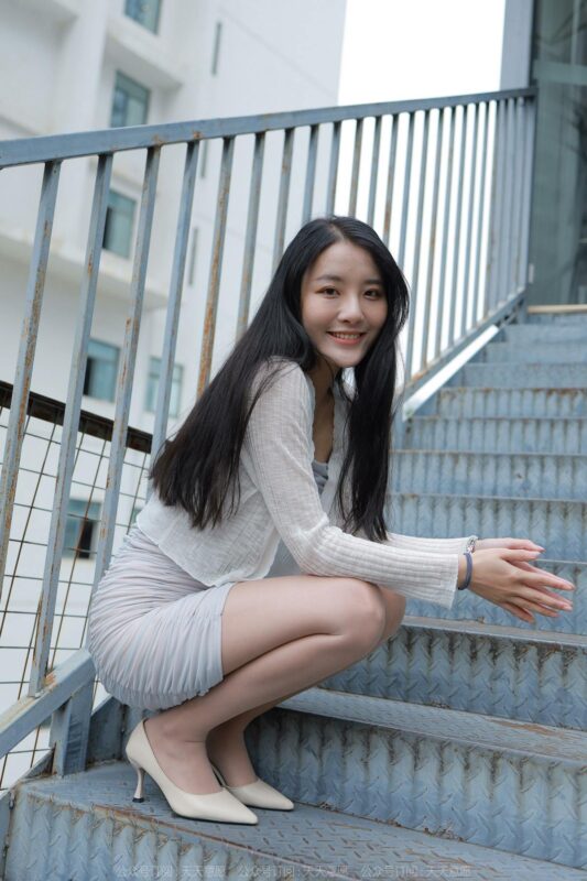 [IESS異思趣向] 2022.6.1 絲享家 1104：婉萍《白色戀人》[86P/104MB]-無料攝影圈