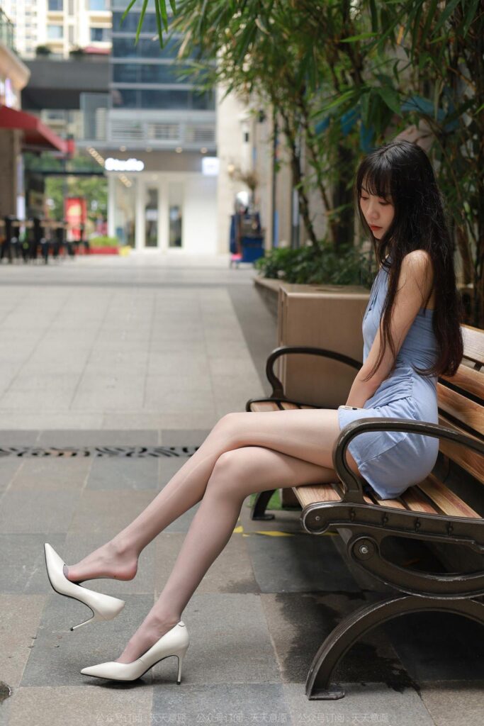 [IESS異思趣向] 2022.6.7 絲享家 1110：團(tuán)團(tuán)《灰絲藍(lán)色短裙》[89P/95MB]插圖2