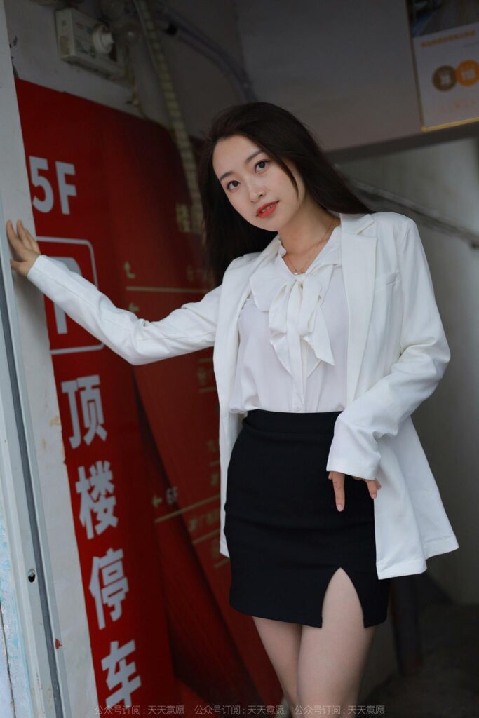 [IESS異思趣向] 2022.6.11 絲享家 1114：小婕《冷艷嘿絲》[82P/131MB]插圖3