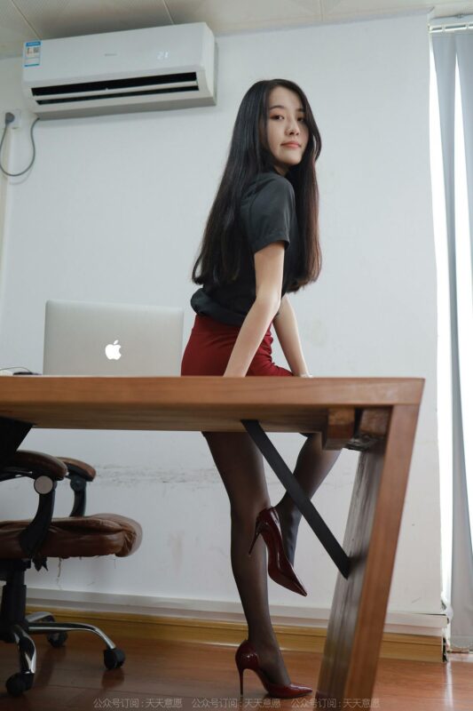 [IESS異思趣向] 2022.7.6 絲享家 1139：婉萍《嘿絲辦公室》[90P/81MB]-無料攝影圈