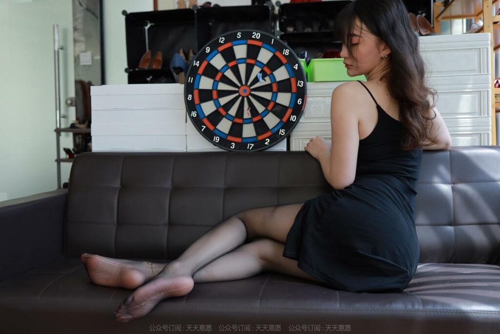 [IESS異思趣向] 2022.7.2 絲享家 1135：秋秋《嘿絲事業(yè)線》[90P/107MB]插圖1