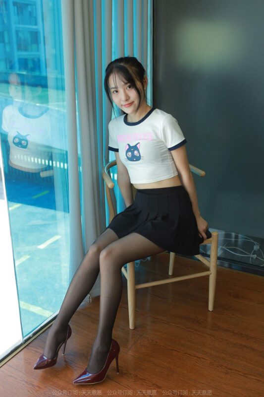 [IESS異思趣向] 2022.9.28 絲享家 1221 婉萍《葡萄成熟時》[81P/83MB]-無料攝影圈