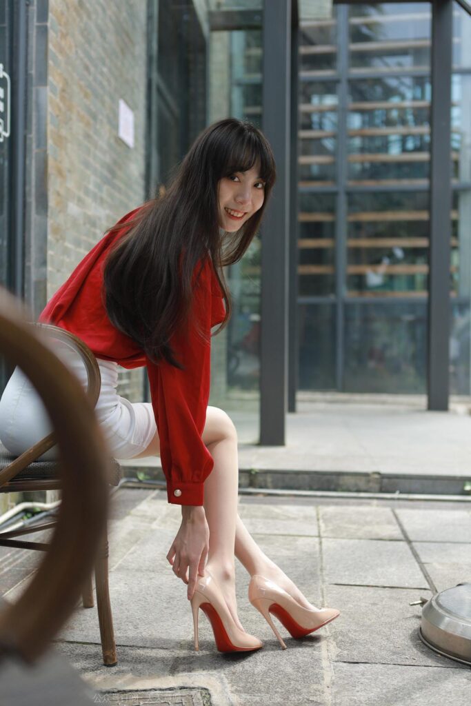 [IESS異思趣向] 2022.10.19 絲享家 1242 團(tuán)團(tuán)《陽光下的長腿》[85P/90MB]插圖