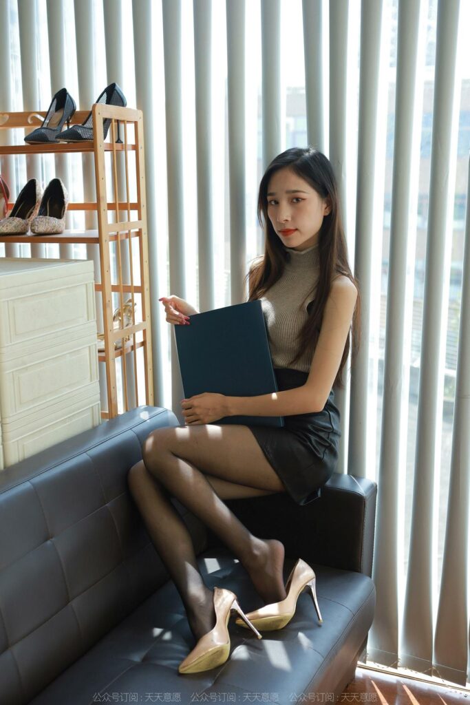 [IESS異思趣向] 2022.10.20 絲享家 1243 美子《文件夾的秘密》[85P/86MB]插圖