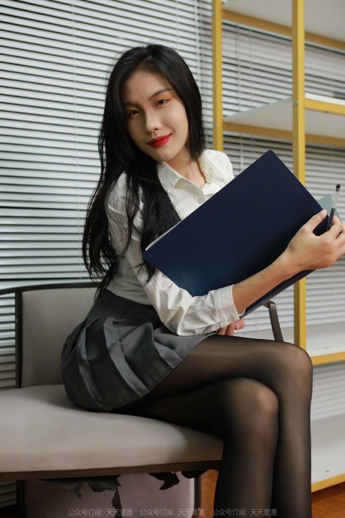 [IESS異思趣向] 2022.11.04 絲享家 1258 膽膽《紅色高跟鞋》[95P/132MB]插圖3