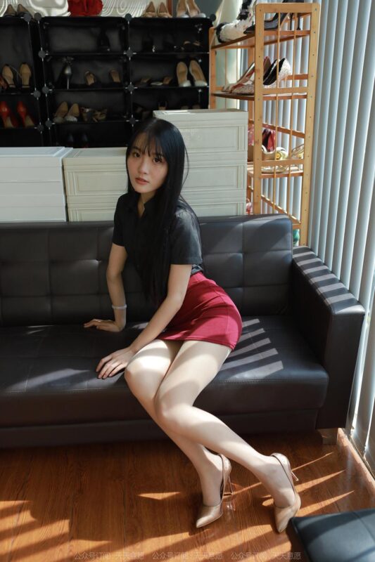 [IESS異思趣向] 2022.11.10 絲享家 1264 婉萍《烈日灼絲》[73P/76MB]-無(wú)料攝影圈