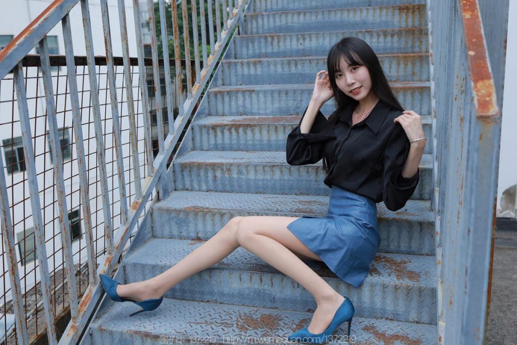 [IESS異思趣向] 2022.12.18 絲享家 1302 團(tuán)團(tuán)《迷人的藍(lán)色》[84P/106MB]插圖2