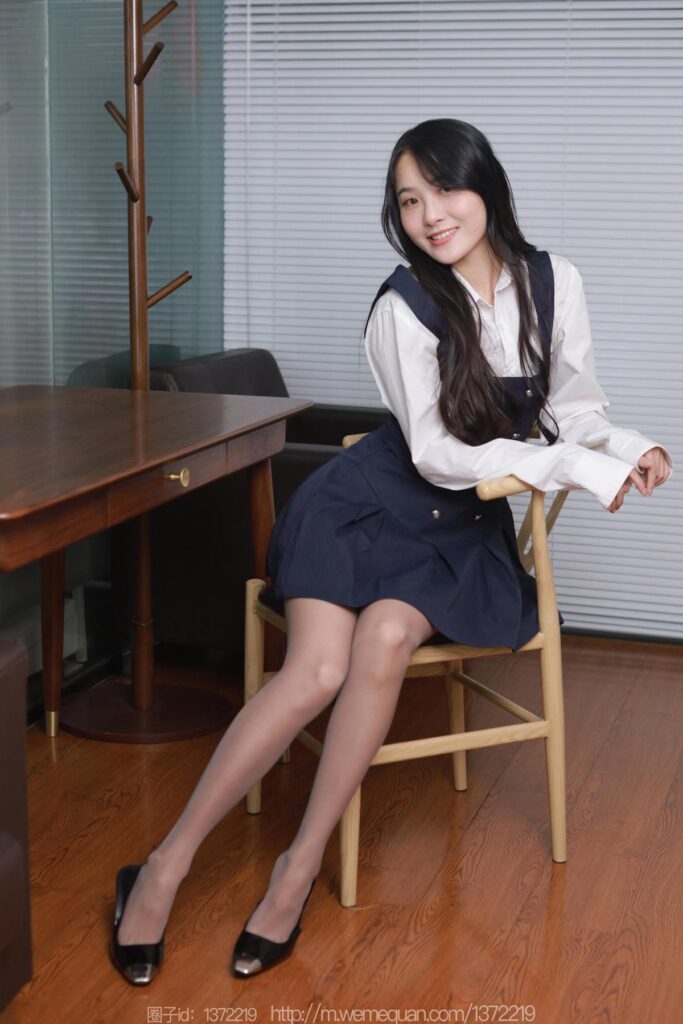 [IESS異思趣向] 2023.1.2 絲享家 1317 婉萍《學苑短裙》[79P/78MB]插圖