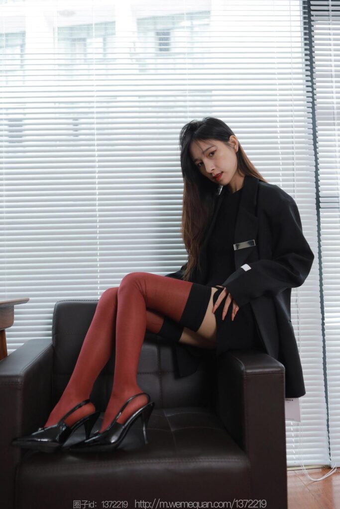 [IESS異思趣向] 2023.1.5 絲享家 1320 美子《半筒紅與黑》[90P/87MB]插圖3
