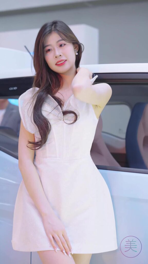 NO.0472 2023 廣州車展 Racing Model 車模抖音網(wǎng)紅隨拍20[1V/232MB]插圖