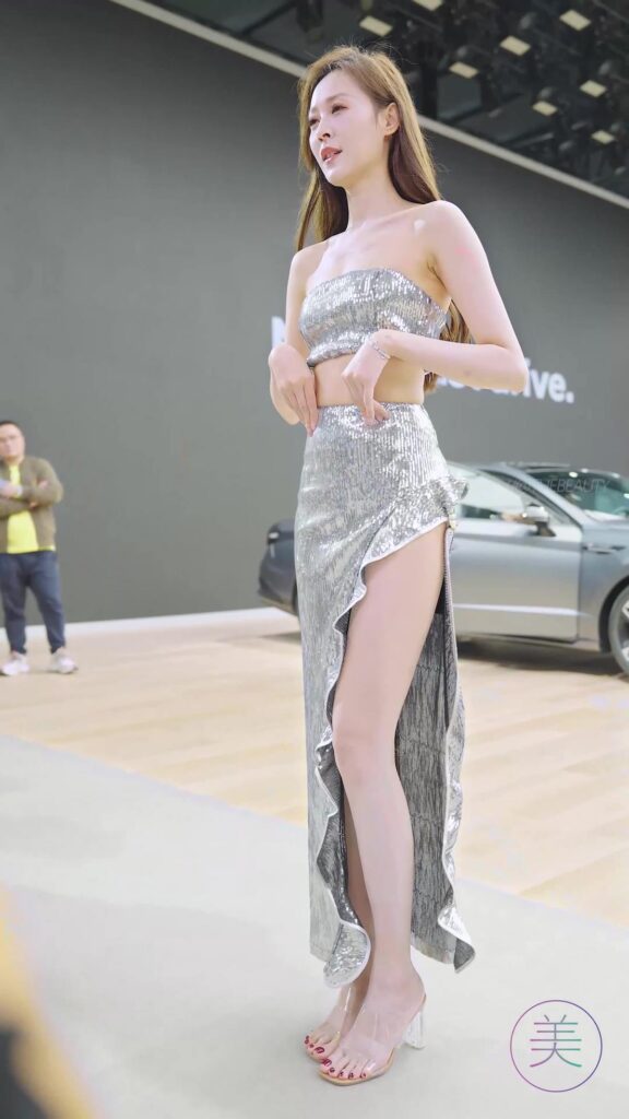 NO.0477 2023 廣州車展 Racing Model 車模抖音網(wǎng)紅隨拍25[1V/284MB]插圖2