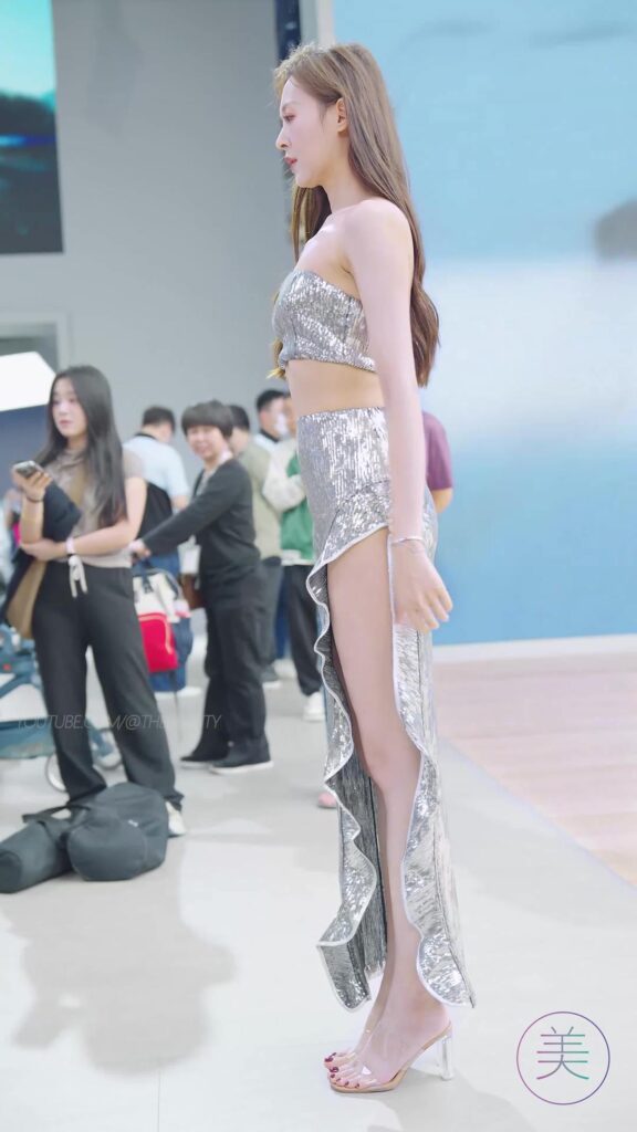 NO.0477 2023 廣州車展 Racing Model 車模抖音網(wǎng)紅隨拍25[1V/284MB]插圖1