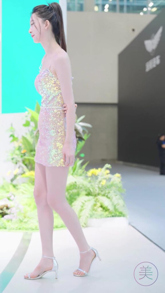 NO.0480 2023 廣州車展 Racing Model 車模抖音網(wǎng)紅隨拍28[1V/279MB]插圖3