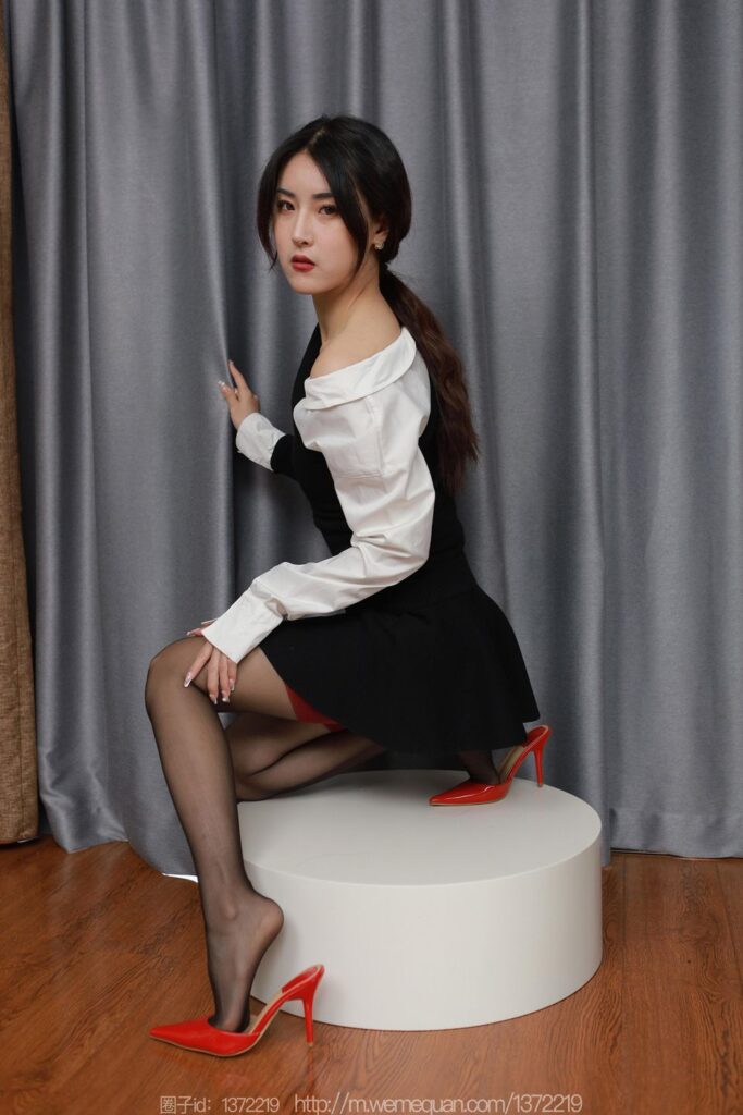 [IESS異思趣向] 2023.2.10 絲享家 1357 小寶《吊帶情節(jié)》[89P/110MB]插圖1