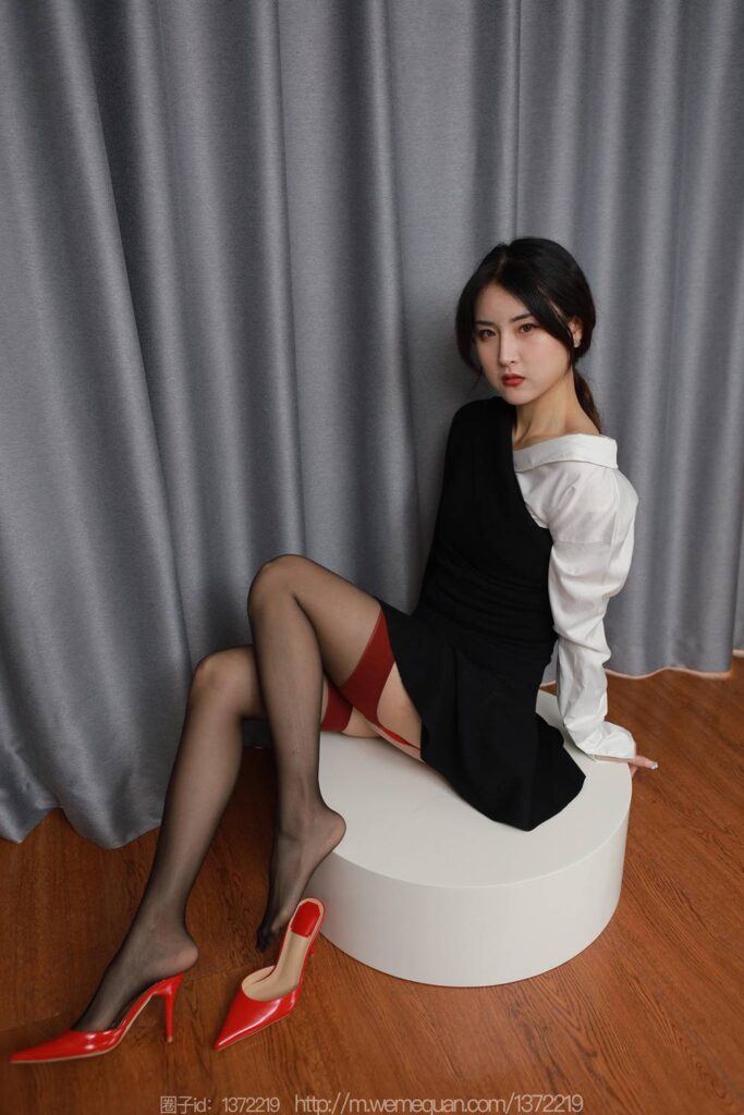 [IESS異思趣向] 2023.2.10 絲享家 1357 小寶《吊帶情節(jié)》[89P/110MB]插圖2